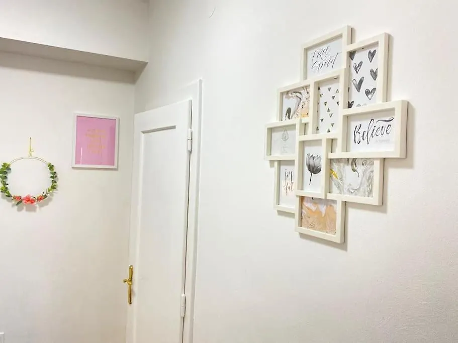 Apartment Herberstainova 류블랴나